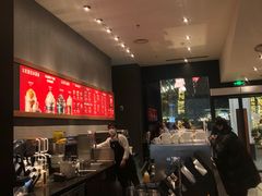 -星巴克(杭州湖滨银泰E区店)