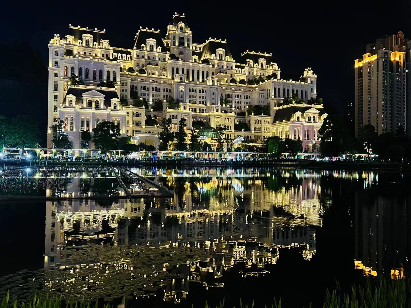 花果园白宫夜景图片