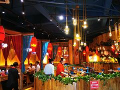 -老滇山寨•云南特色菜•地方菜•民族风情歌舞表演(金碧店)