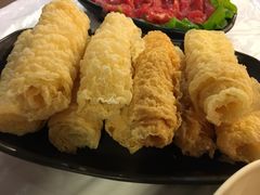 -鲜入围煮花胶鸡海鲜火锅