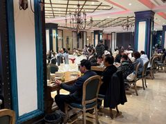 -穿越时尚餐厅(英武中路店)