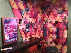 -K+全国连锁KTV(绿地缤纷天地店)