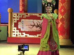 -金东尼人妖秀