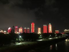 -万绿园
