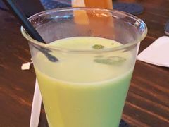 -彳亍咖啡·这里(水湾路店)