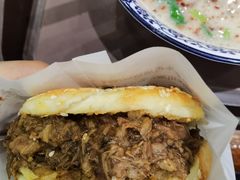 牛肉烧饼（多肉）-穆得·老周家牛肉烧饼(普利街店)