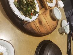 -万里闯关东铁锅炖菜馆(高新旗舰店)