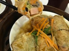 鲍汁腐皮卷-香江小厨 The Kitchen(香江俱乐部店)