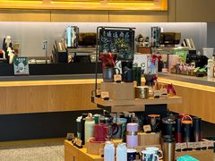 -星巴克臻选(金桥国际店)