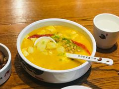 -渝是乎川渝小炒(新世界百货望京店)