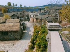 -清风小镇闯关东影视基地