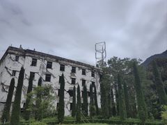 -四川汶川特大地震漩口中学遗址
