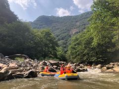 -雅鲁激流探险漂流