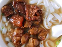 牛腩拼猪肠粉-海幢瑞芳饮食店