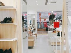 -hotwind热风(中贸广场店)