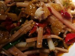 -渝半城经典川粤菜(重庆天地店)