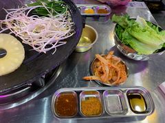 -豚豚家돈돈가韩国锅盖烤肉(新北万达店)