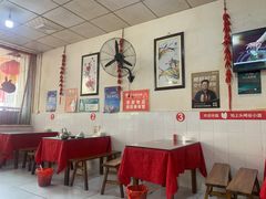 大堂-米二红烧兔(华阳店)