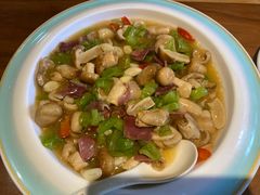 青椒烩青头菌-翠云楼·汽锅鸡·云南特色菜(翠湖公园店)