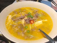 酸汤肥牛-荣小馆(临海世纪花城店)