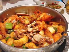 -七欣天香辣蟹火锅(闵行浦江欢乐颂店)