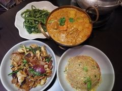 -大头虾越式风味餐厅(光明广场店)