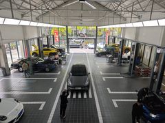 -爱车行 奥迪 奔驰 宝马 保时捷 路虎 专业 维修保养 原厂 奥迪改装升级 中心(静安店)