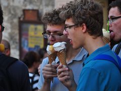 -Gelateria Dondoli