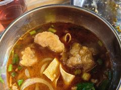 -鸿顺老铁锅美蛙鱼府(解放碑店)