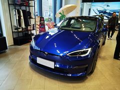 -TESLA 特斯拉(上海太古汇体验店)