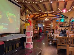 -月亮眼花园餐厅书吧酒吧
