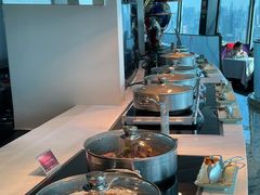 -亚洲国际大酒店·云顶阁旋转自助餐厅