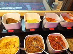 自助调料区-热火朝天鲜切牛肉火锅(南强街巷店)