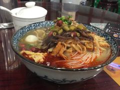 -东门七爷螺蛳粉(浦东店)