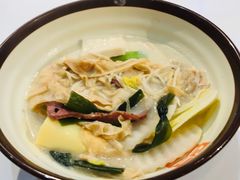 清汤底-张亮麻辣烫(政民路店)