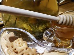 -蜜蜂家的红茶馆(华府店)