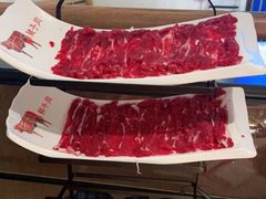 -左庭右院鲜牛肉火锅(浦江欢乐颂店)