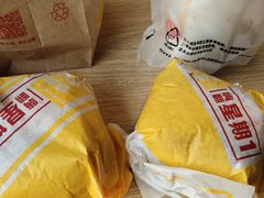 -麦当劳(展览路店)