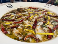 -渔语鱼新川菜Bistro(万象天地店)