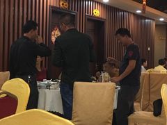 等位区-新高记·粤菜·湛江鸡(南头古城店)