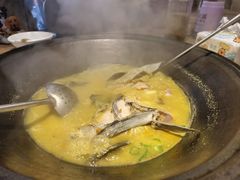 -陈大锅·岳阳鱼馆·地道岳阳菜(美食街店)