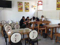 大堂-门框胡同百年卤煮(杨庄路店)