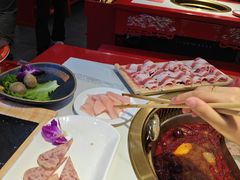 -欠火锅·水牛毛肚·团建聚餐·生日宴(何山路店)