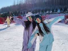 -亚布力新体委滑雪场