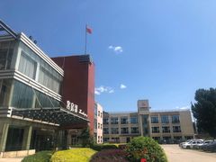 -红栌温泉山庄生态美食餐厅