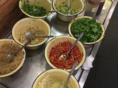 -拈签一笑黄牛肉辣卤串串