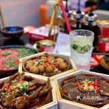 重庆火锅人间烟火在渝利‼️锅底正牛肉嫩真绝了