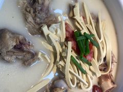 -小骨煲金华砂锅(转塘金街美地店)