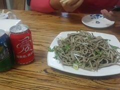 -溢心园香河肉饼总店