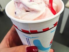 草莓芝士火山熔岩-DQ·蛋糕·冰淇淋(虹口龙之梦店)